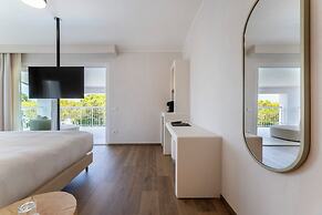 Hi Hotels Sirmione - Lakeview Pool
