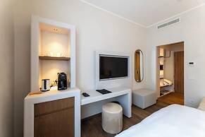 Hi Hotels Sirmione - Lakeview Pool