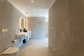 Hi Hotels Sirmione - Lakeview Pool