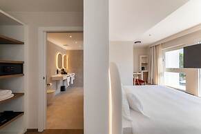 Hi Hotels Sirmione - Lakeview Pool