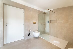 Hi Hotels Sirmione - Lakeview Pool