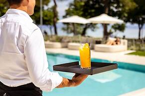 Hi Hotels Sirmione - Lakeview Pool