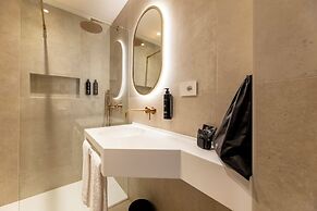 Hi Hotels Sirmione - Lakeview Pool