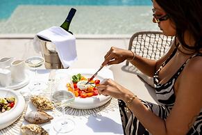 Hi Hotels Sirmione - Lakeview Pool