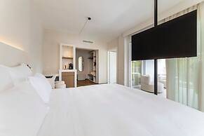 Hi Hotels Sirmione - Lakeview Pool