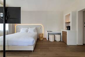 Hi Hotels Sirmione - Lakeview Pool