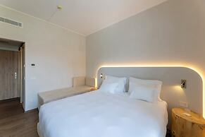 Hi Hotels Sirmione - Lakeview Pool