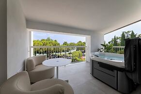 Hi Hotels Sirmione - Lakeview Pool