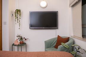 The Luxury Inn