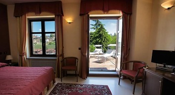 Villa Lauri