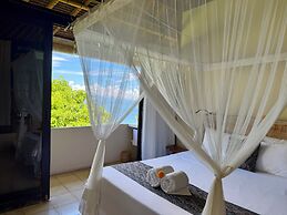 Bloo Lagoon Eco Village