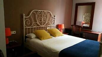Hostal LK