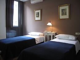 Hostal LK
