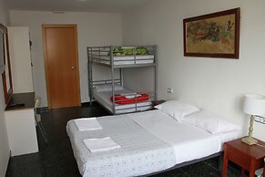 Hostal LK
