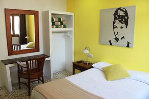 Hostal LK