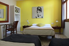 Hostal LK