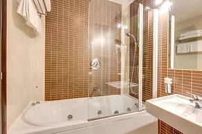 Everest Inn Rome