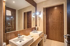 Everest Inn Rome