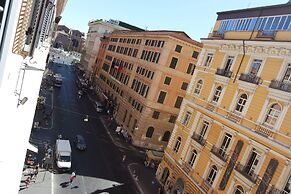 Everest Inn Rome