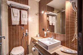 Everest Inn Rome
