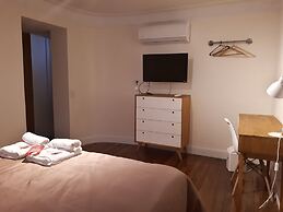 Sabatico Travelers Hostel & Guesthouse