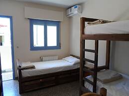Sabatico Travelers Hostel & Guesthouse