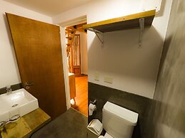Sabatico Travelers Hostel & Guesthouse