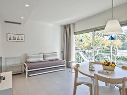 Castellmar Apartments