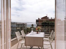 Castellmar Apartments