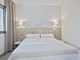 Castellmar Apartments