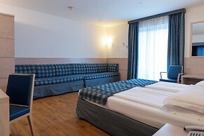 BIKE HOTEL CARAVEL