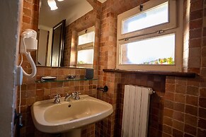 Residence Borgo San Lorenzo a Linari