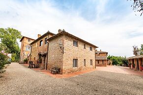 Residence Borgo San Lorenzo a Linari