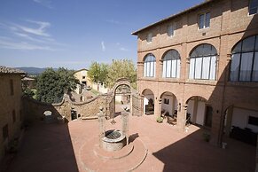 Residence Borgo San Lorenzo a Linari