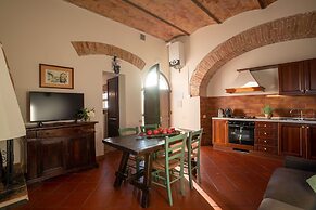 Residence Borgo San Lorenzo a Linari