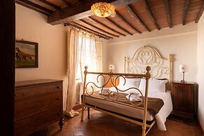 Residence Borgo San Lorenzo a Linari