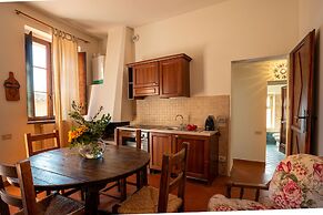 Residence Borgo San Lorenzo a Linari