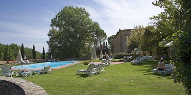 Residence Borgo San Lorenzo a Linari