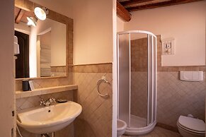 Residence Borgo San Lorenzo a Linari