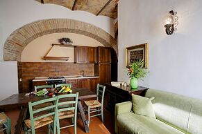 Residence Borgo San Lorenzo a Linari