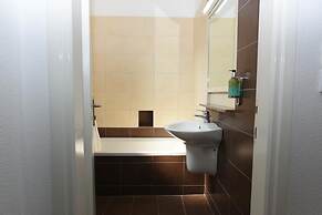 Phaistos Hotel