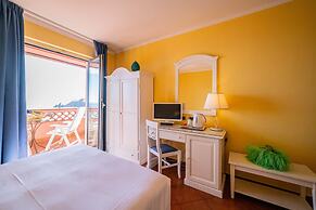 Mendolia Beach Hotel