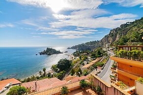 Mendolia Beach Hotel