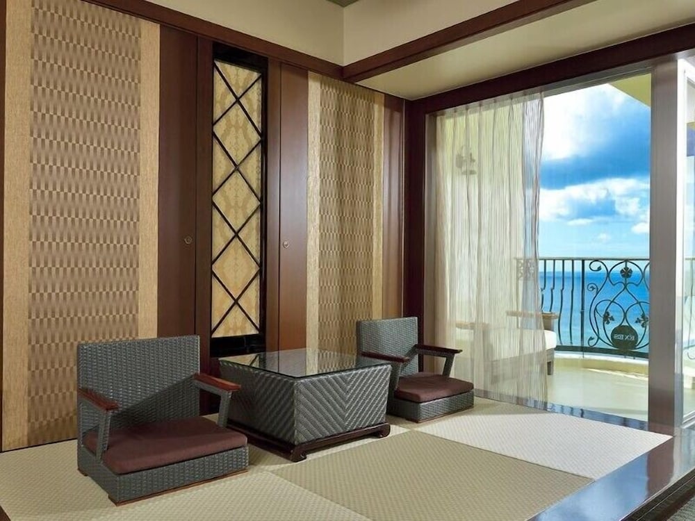 Okinawa Kariyushi Resort Exes Onna