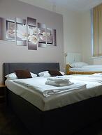 Hotel Pension Elegia am Kurfürstendamm
