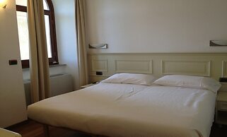 Hotel Paradiso