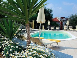 Piccolo Hotel