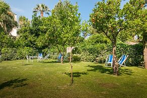 Eliseo Park's
