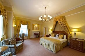 The Royal & Fortescue