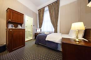Regency House